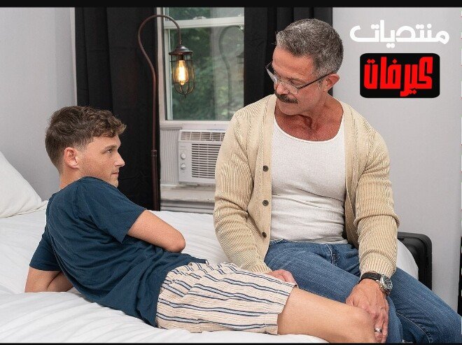 الاب المثالى فتح ابنه واغتصبه نيك ومتعه بزبه الفحل