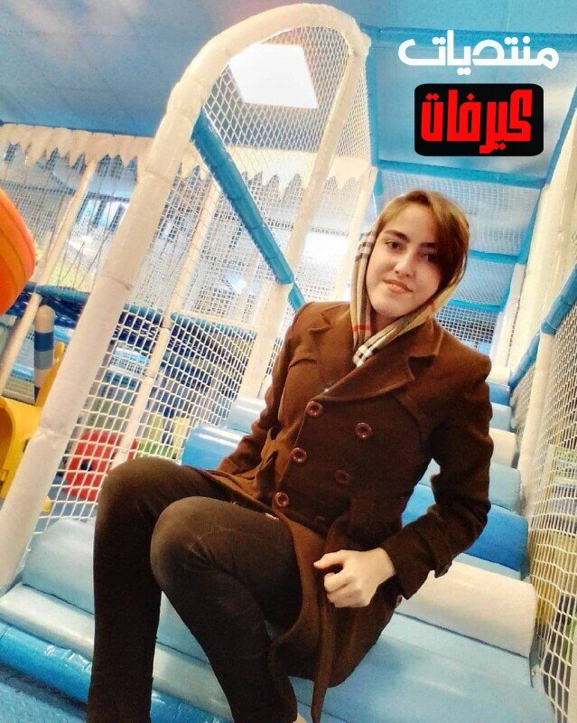 photo 5827888244484849440 y