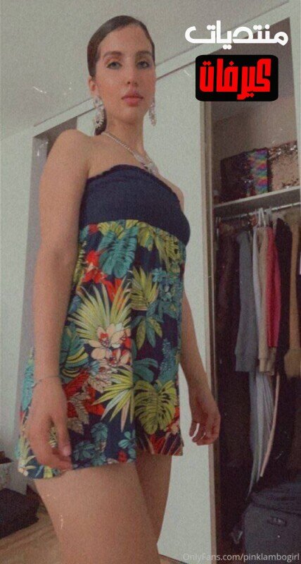 photo 5924869542331399906 y